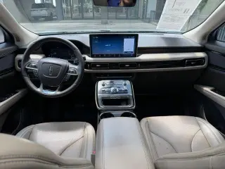 Lincoln Nautilus 2023 Reserve 4dr SUV