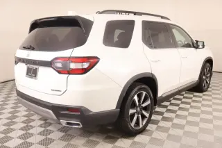 Honda Pilot 2024 AWD Touring 4dr SUV