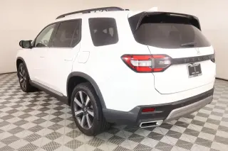 Honda Pilot 2024 AWD Touring 4dr SUV