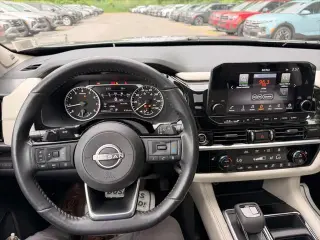Nissan Pathfinder 2023 AWD SL 4dr SUV