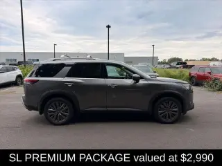 Nissan Pathfinder 2023 AWD SL 4dr SUV
