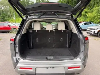 Nissan Pathfinder 2023 AWD SL 4dr SUV