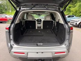 Nissan Pathfinder 2023 AWD SL 4dr SUV
