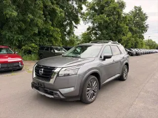 Nissan Pathfinder 2023 AWD SL 4dr SUV