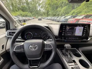 Toyota Sienna 2022 AWD Limited 7-Passenger 4dr Mini-Van