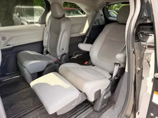 Toyota Sienna 2022 AWD Limited 7-Passenger 4dr Mini-Van