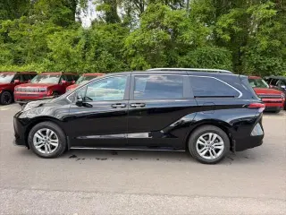 Toyota Sienna 2022 AWD Limited 7-Passenger 4dr Mini-Van