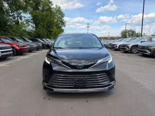 Toyota Sienna 2022 AWD Limited 7-Passenger 4dr Mini-Van