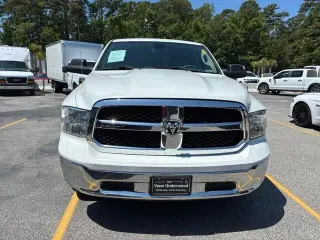 Ram 1500 Classic 2023 4x4 SLT 4dr Crew Cab 5.5 ft. SB Pickup