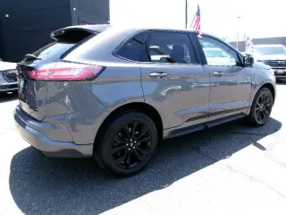 Ford Edge 2023 AWD SE 4dr Crossover