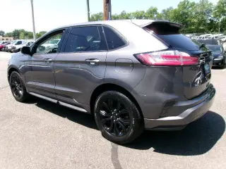 Ford Edge 2023 AWD SE 4dr Crossover