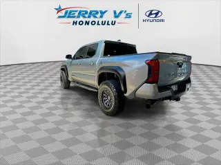 Toyota Tacoma 2024 4x2 TRD Sport 4dr Double Cab 5.0 ft SB