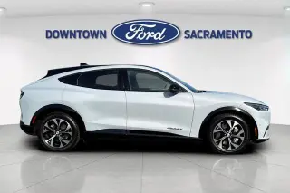 Ford Mustang Mach-E 2023 AWD Premium 4dr SUV
