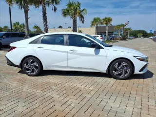 Hyundai ELANTRA 2025 SEL Sport 4dr Sedan