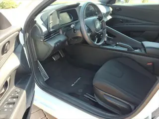 Hyundai ELANTRA 2025 SEL Sport 4dr Sedan