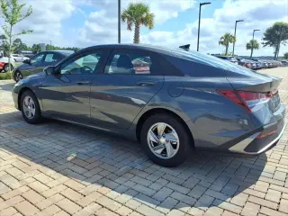 Hyundai ELANTRA 2025 SE 4dr Sedan
