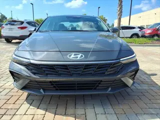 Hyundai ELANTRA 2025 SE 4dr Sedan