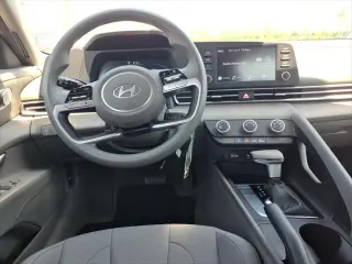 Hyundai ELANTRA 2025 SE 4dr Sedan