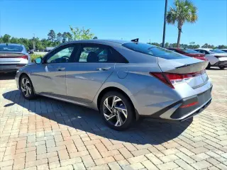 Hyundai ELANTRA 2025 SEL Sport 4dr Sedan