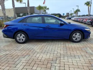 Hyundai ELANTRA 2025 SE 4dr Sedan