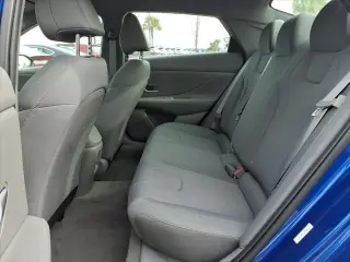 Hyundai ELANTRA 2025 SE 4dr Sedan