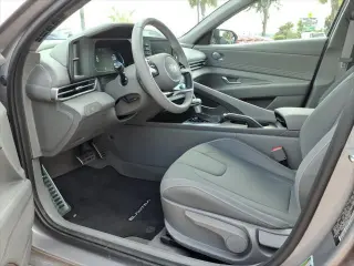 Hyundai ELANTRA 2026 SEL Sport 4dr Sedan