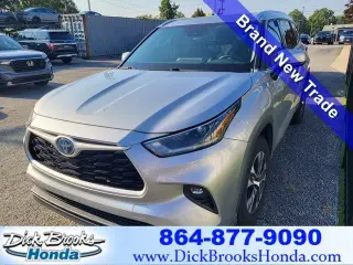 Toyota Highlander Hybrid 2021 XLE 4dr SUV