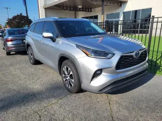 Toyota Highlander Hybrid 2021 XLE 4dr SUV