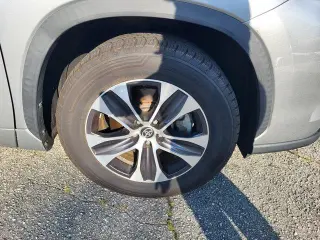 Toyota Highlander Hybrid 2021 XLE 4dr SUV