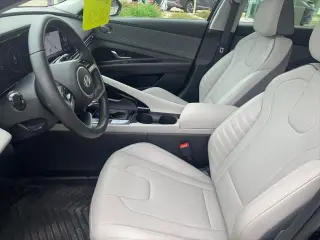 Hyundai ELANTRA 2024 Limited 4dr Sedan