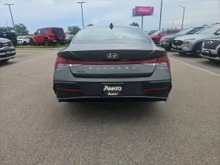 Hyundai ELANTRA 2024 SEL 4dr Sedan