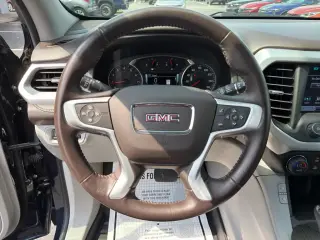 GMC Acadia 2017 4x4 SLT-1 4dr SUV