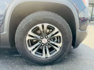 GMC Acadia 2017 4x4 SLT-1 4dr SUV