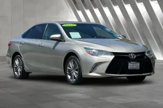 Toyota Camry 2015 SE 4dr Sedan