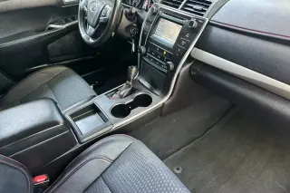 Toyota Camry 2015 SE 4dr Sedan
