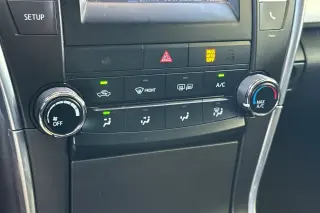 Toyota Camry 2015 SE 4dr Sedan