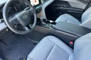 Toyota Camry 2025 LE 4dr Sedan