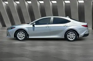 Toyota Camry 2025 LE 4dr Sedan