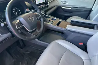 Toyota Sienna 2021 AWD XLE 7-Passenger 4dr Mini-Van
