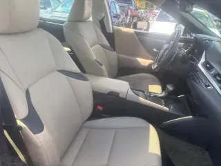 Lexus ES 350 2019 F SPORT 4dr Sedan