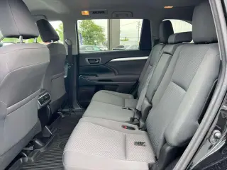 Toyota Highlander 2018 AWD LE 4dr SUV