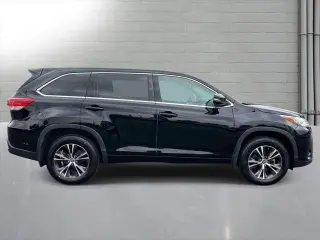 Toyota Highlander 2018 AWD LE 4dr SUV
