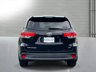 Toyota Highlander 2018 AWD LE 4dr SUV