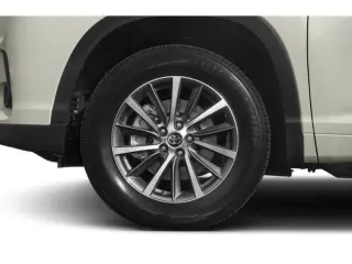 Toyota Highlander 2019 AWD XLE 4dr SUV