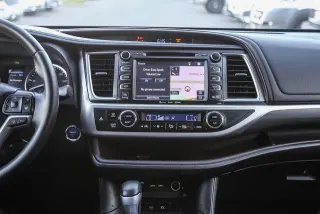 Toyota Highlander Hybrid 2019 AWD Limited 4dr SUV