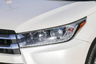 Toyota Highlander Hybrid 2019 AWD Limited 4dr SUV