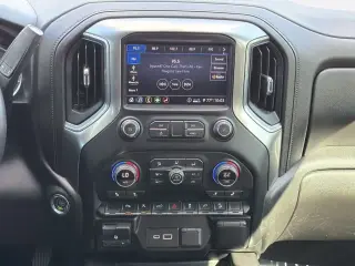 Chevrolet Silverado 1500 2020 4x4 RST 4dr Crew Cab 5.8 ft. SB