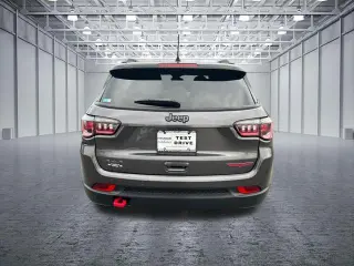 Jeep Compass 2023 4x4 Trailhawk 4dr SUV