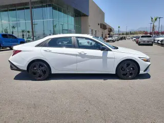 Hyundai ELANTRA 2026 SEL Sport 4dr Sedan