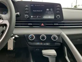 Hyundai ELANTRA 2026 SE 4dr Sedan